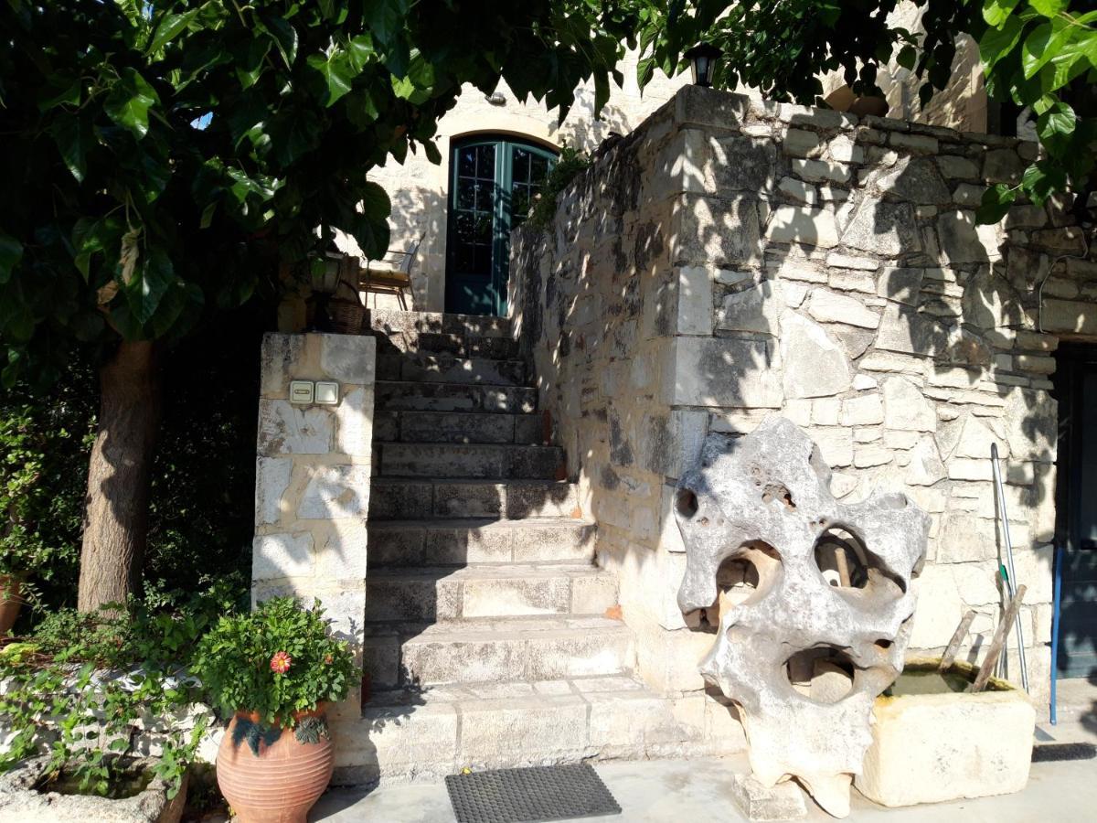 Villa Aloni Margaritai Exterior photo